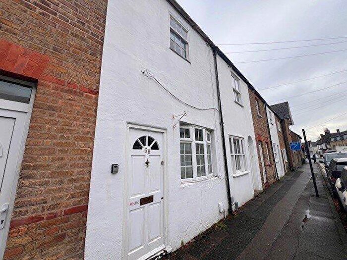 2 Bedroom Terraced House For Sale In Vansittart Road, Windsor, Berkshire, SL4