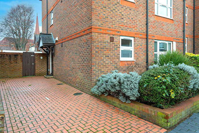 Detached House To Rent In Alma Road, St. Albans, AL1