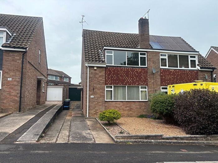 3 Bedroom Semi Detached House For Sale In Bucklers Mead Road, Yeovil, BA21