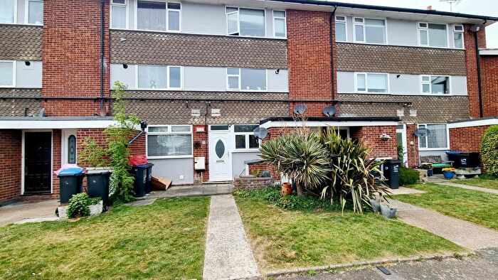 2 Bedroom Flat To Rent In Magdalen Court, Broadstairs, CT10