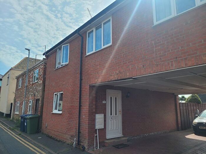 3 Bedroom Semi-Detached House For Sale In Chapel Street, Wisbech, PE13