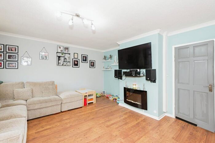 3 Bedroom Semi-Detached House For Sale In Darent Avenue, Barrow-in-furness, LA14