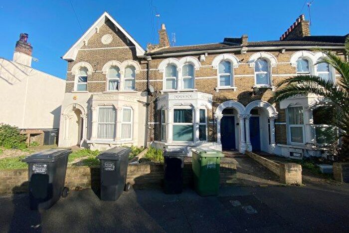 1 Bedroom Flat To Rent In Sunninghill Road, London, SE13
