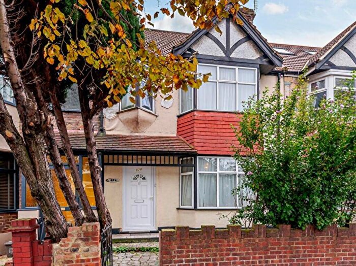 4 Bedroom Terraced House For Sale In Lea Bridge Road, London, E17