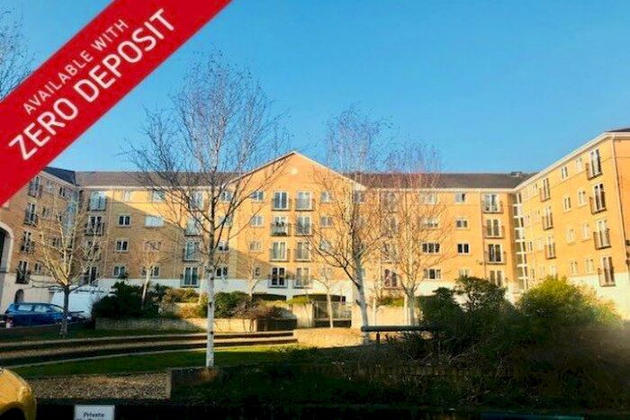 2 Bedroom Flat To Rent In The Dell, Southampton, SO15