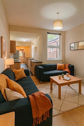 6 Bedroom House To Rent In Dawlish Road - Copy, Selly Oak, West Midlands, B29