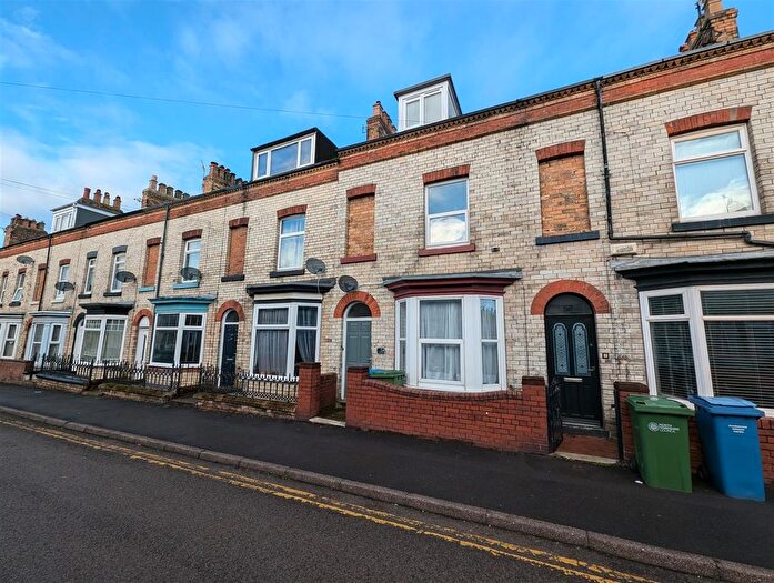 4 Bedroom Terraced House To Rent In Tindall Street, Scarborough, YO12