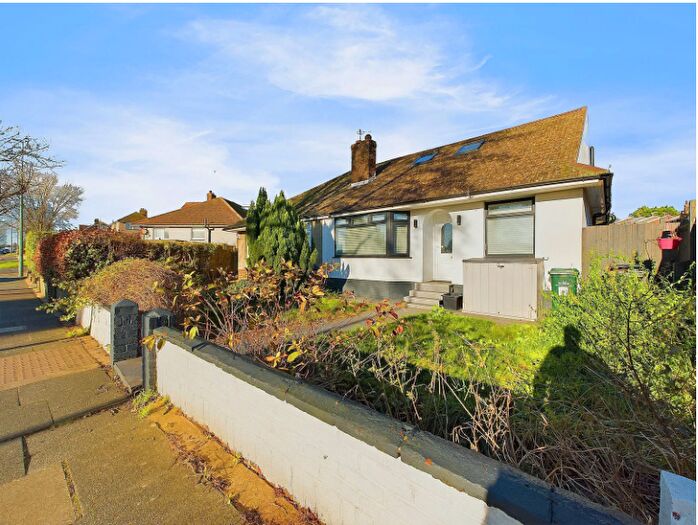 5 Bedroom Semi-detached House To Rent In West Way, Hove, BN3