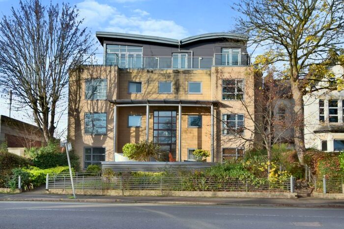 2 Bedroom Apartment To Rent In Wilmslow Road, Manchester, Greater Manchester, M20