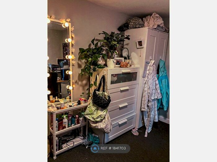 6 Bedroom Terraced House To Rent In Saxony Road, Liverpool, L7