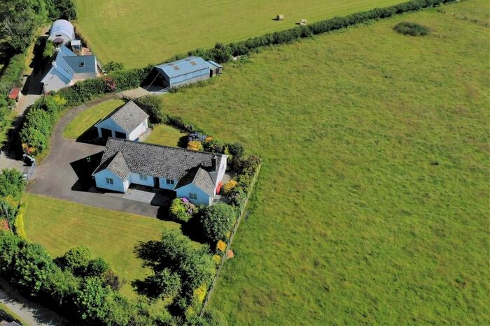 4 Bedroom Farmhouse For Sale In Coed Y Bryn, Llandysul, SA44