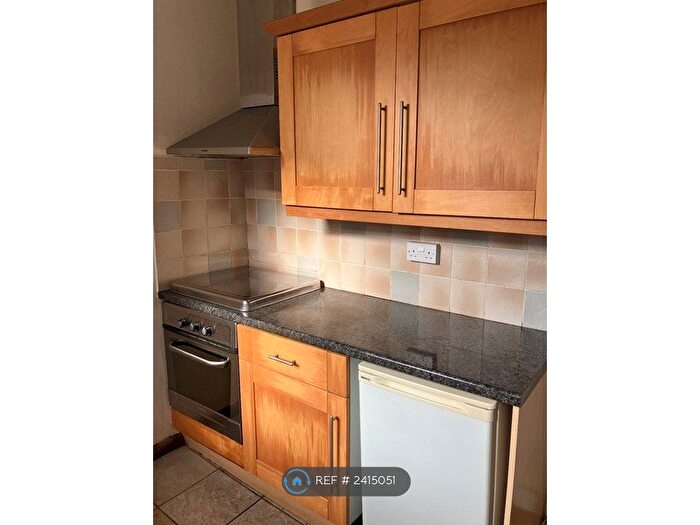 2 Bedroom Terraced House To Rent In Charlotte Street, Stockport, SK1