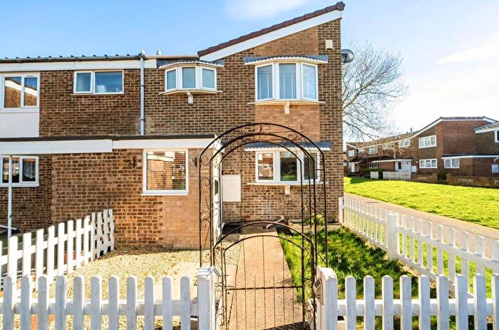 3 Bedroom End Of Terrace House For Sale In Islandsmead, Eldene, Swindon, SN3