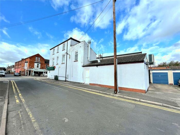 2 Bedroom Flat To Rent In Burton Road, Lincoln, Lincolnshire, LN1