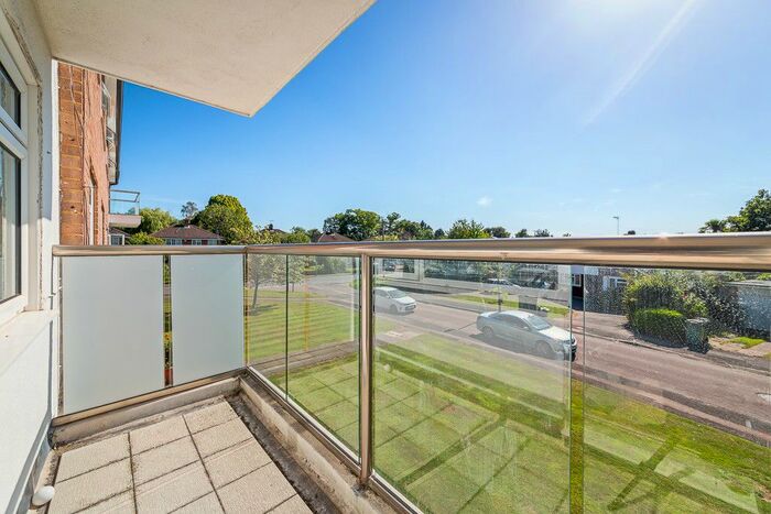 2 Bedroom Flat To Rent In Floral Court, Ashtead, KT21