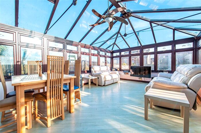 4 Bedroom Detached House For Sale In Monks Walk, Southfleet, Kent, DA13