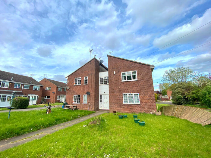 Flat To Rent In Langdale Grove, Bingham, NG13