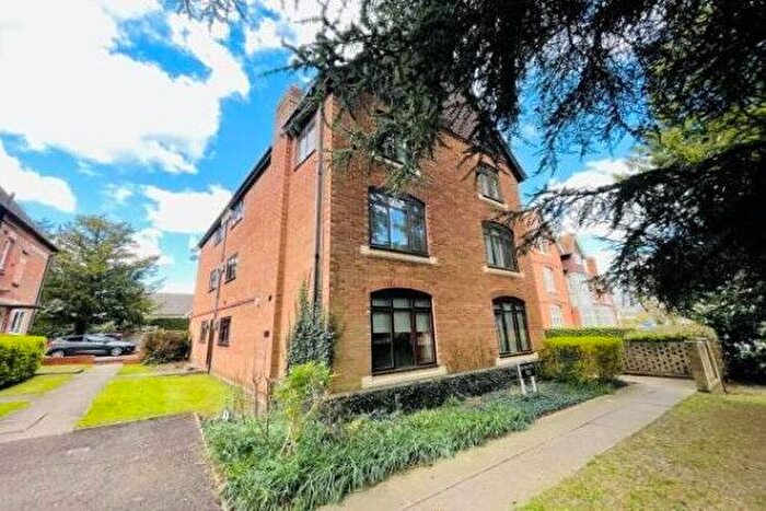 2 Bedroom Flat To Rent In Lillington Road, Leamington Spa, CV32