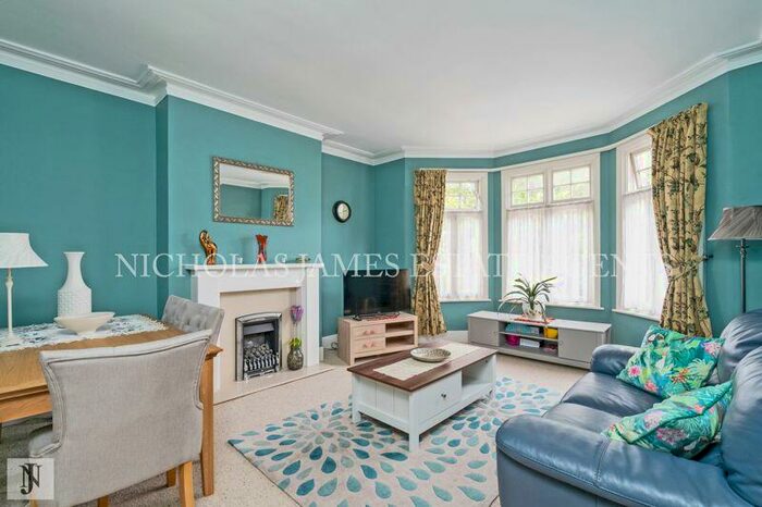 1 Bedroom Flat To Rent In Ulleswater Road, Southgate, London, N14