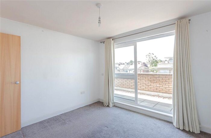1 Bedroom Apartment For Sale In Gean Court, Cline Road, London, N11