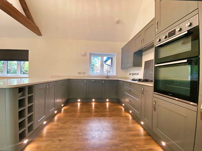 3 Bedroom Detached Bungalow To Rent In Harlequin Lane, Crowborough, TN6