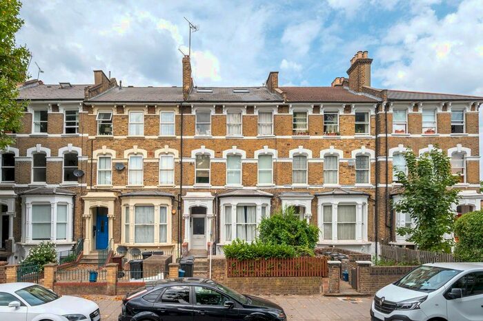 1 Bedroom Flat To Rent In Evering Road, Stoke Newington, London, N16