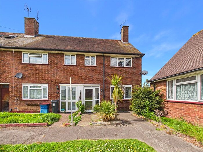 3 Bedroom End Of Terrace House For Sale In Wigley Road, Feltham, TW13
