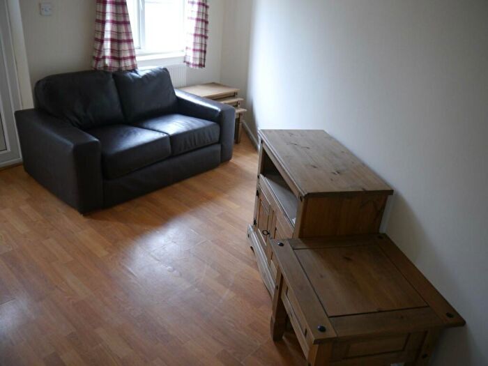 1 Bedroom Flat To Rent In Brookfield Crescent, Oxford, OX3