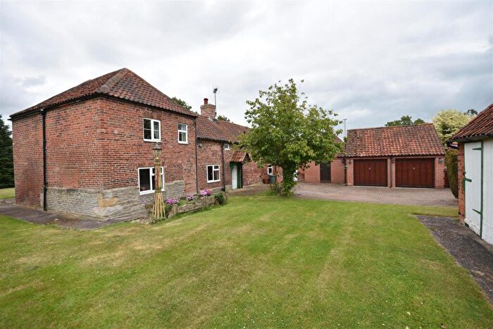 4 Bedroom Cottage For Sale In Staythorpe Road, Averham, Newark, NG23