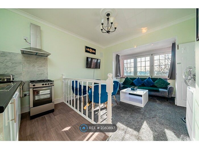 1 Bedroom Flat To Rent In Holly Road, London, E11