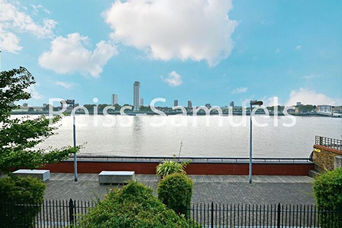 1 Bedroom Apartment To Rent In Nova Building, Newton Place, London, E14