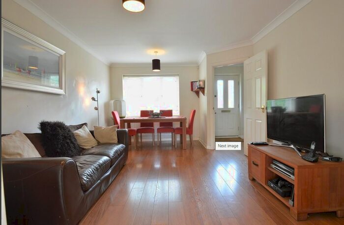 3 Bedroom Semi-Detached House To Rent In Collins Close, Chandler's Ford, Eastleigh, SO53