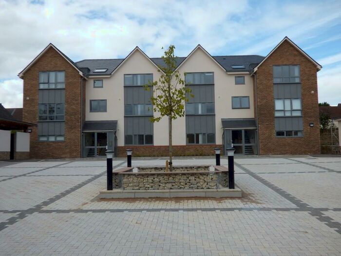 1 Bedroom Apartment To Rent In Marlborough Road, Old Town, Swindon, SN3