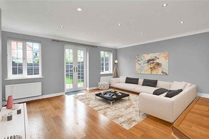 4 Bedroom Detached House To Rent In Lynwood Road, Thames Ditton, Surrey, KT7