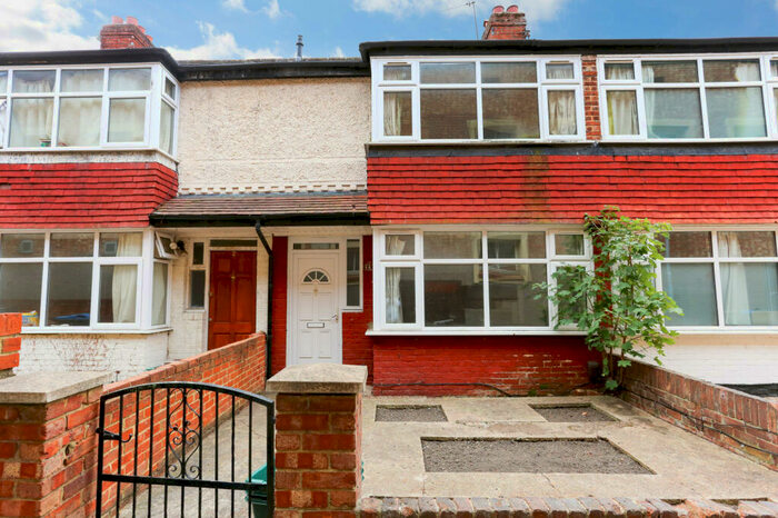 4 Bedroom Terraced House To Rent In Oaklea Passage, Kingston Upon Thames, Surrey, KT1