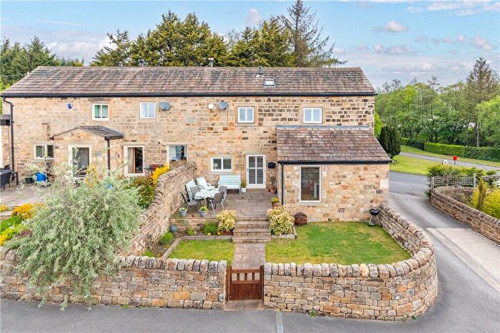 3 Bedroom Semi-Detached House For Sale In Otley Old Road, Horsforth, Leeds, West Yorkshire, LS18