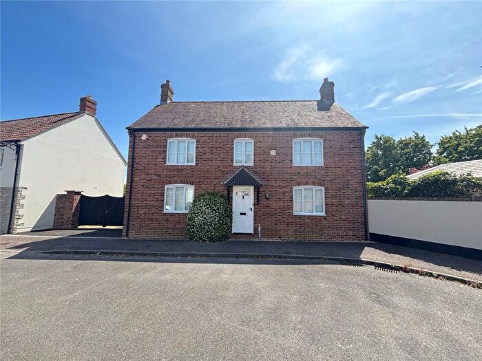 3 Bedroom Detached House For Sale In Hillyfields, Taunton, Somerset, TA1