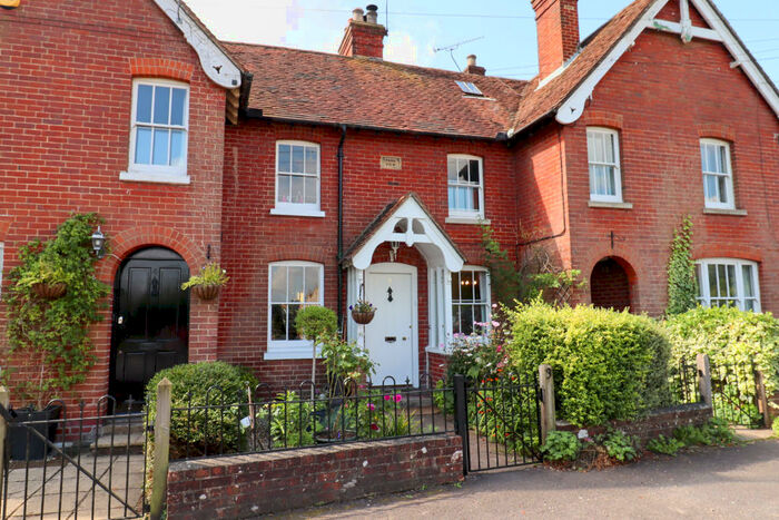 2 Bedroom Cottage For Sale In Bishops Sutton, Alresford, SO24