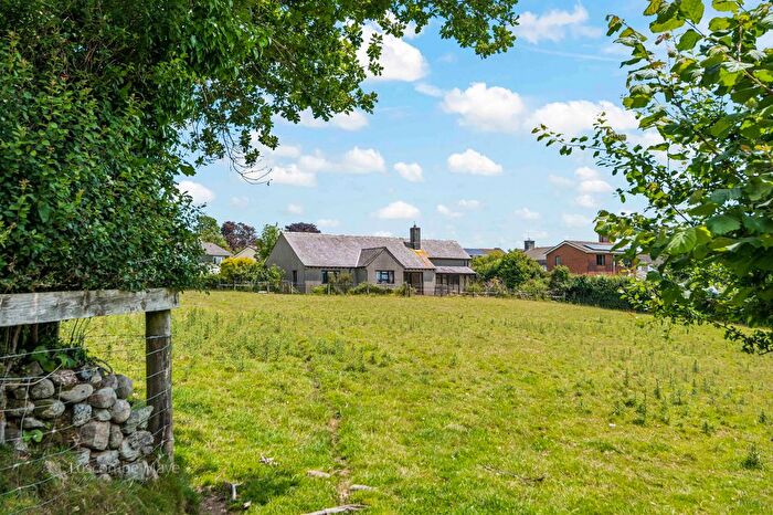 3 Bedroom Bungalow For Sale In Plymouth Road, South Brent, TQ10