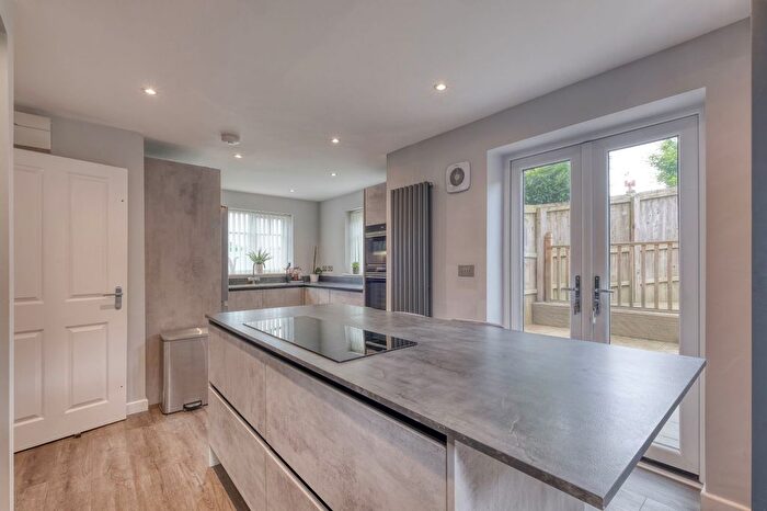 5 Bedroom Detached House For Sale In Claerwen Grove, Northfield, Birmingham, B31
