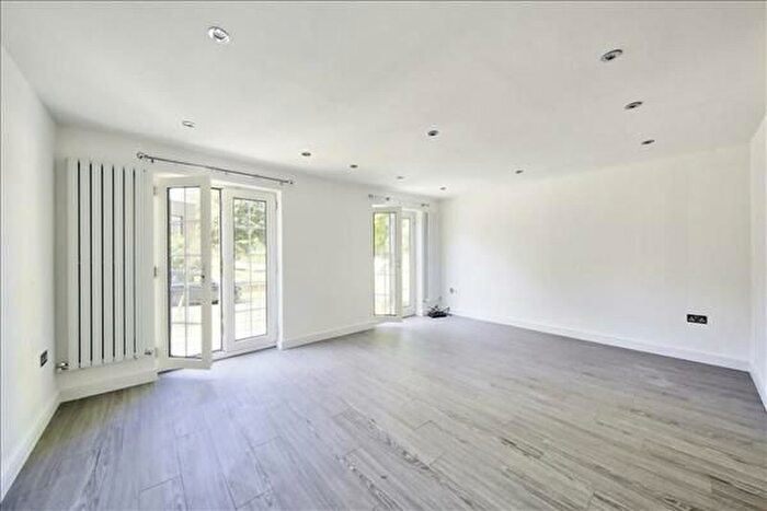 5 Bedroom End Of Terrace House To Rent In Newstead Way, London, SW19