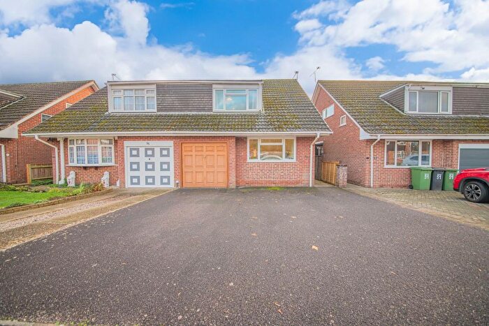 3 Bedroom Semi-detached House For Sale In Itchen Avenue, Bishopstoke, Eastleigh, SO50