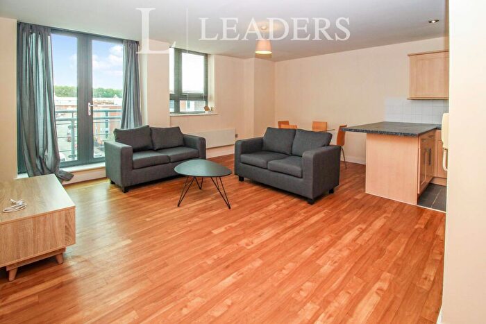 2 Bedroom Flat To Rent In Queens Road, Coventry, West Midlands, CV1