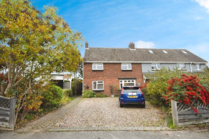 3 Bedroom Semi Detached House For Sale In Saffron Gardens, Wethersfield, Braintree, CM7