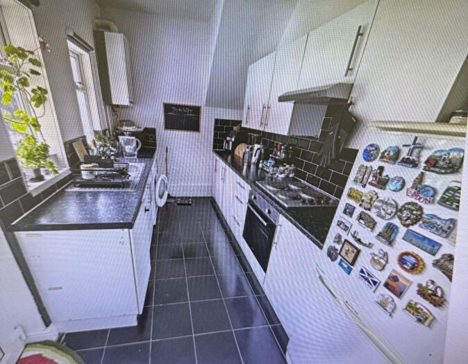 2 Bedroom Flat To Rent In Westbourne Avenue, Gateshead, NE8