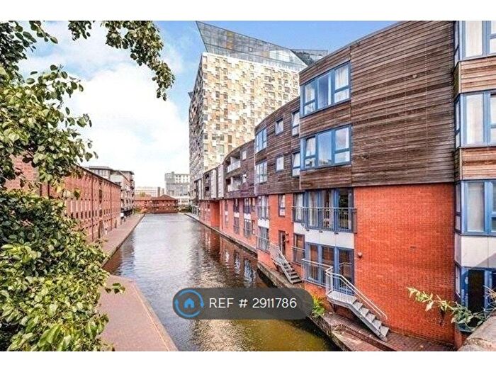 2 Bedroom Flat To Rent In Washington Wharf, Birmingham, B1
