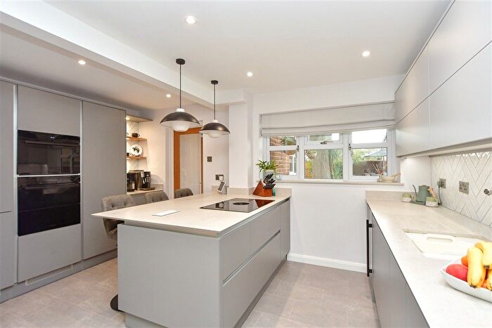 4 Bedroom Detached House For Sale In The Everglades, Hempstead, Gillingham, Kent, ME7