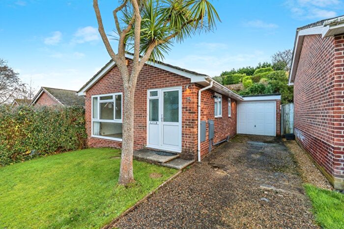 2 Bedroom Detached Bungalow For Sale In The Vale, Hythe, Southampton, SO45