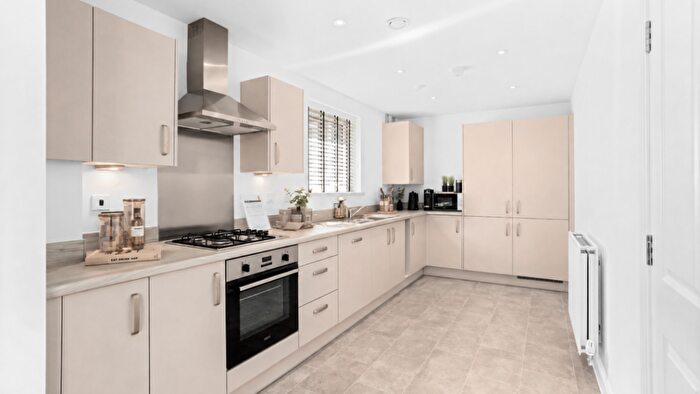 2 Bedroom Apartment For Sale In Beagle Road, Cambridge, CB3