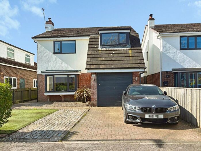 4 Bedroom Detached House For Sale In Craythorns Crescent, Dishforth, Thirsk, North Yorkshire, YO7